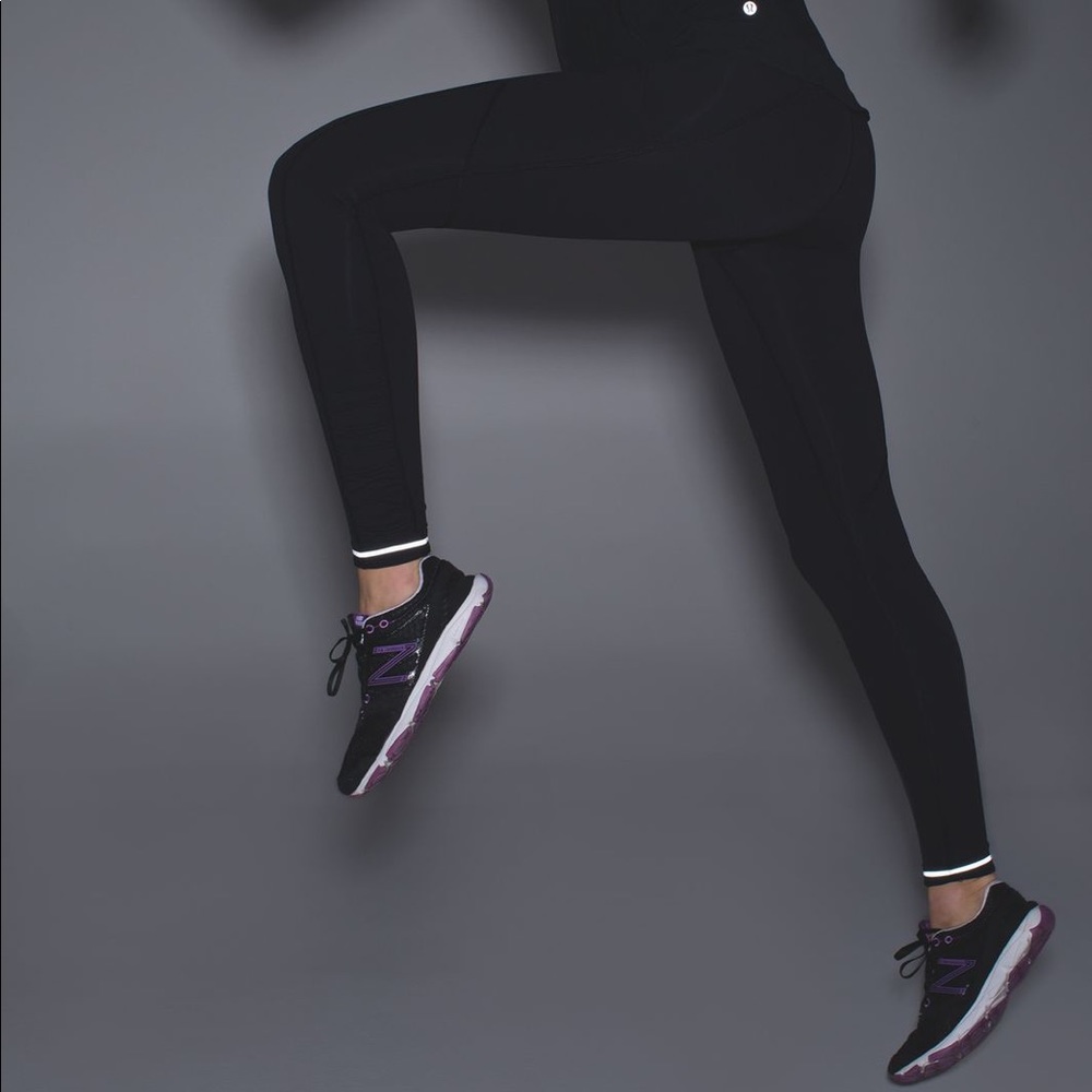 RARE Lululemon Speed Tight *Ruffle! Pockets Black Reflective Cuffs